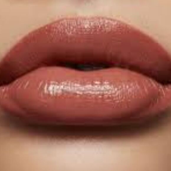 Mac Cosmetics Love Me Liquid Lipstick - Picture 7 of 11